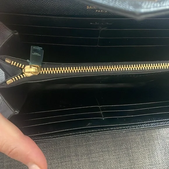 YSL Matelasse Chevron Flap Wallet Black - Picture 4 of 6